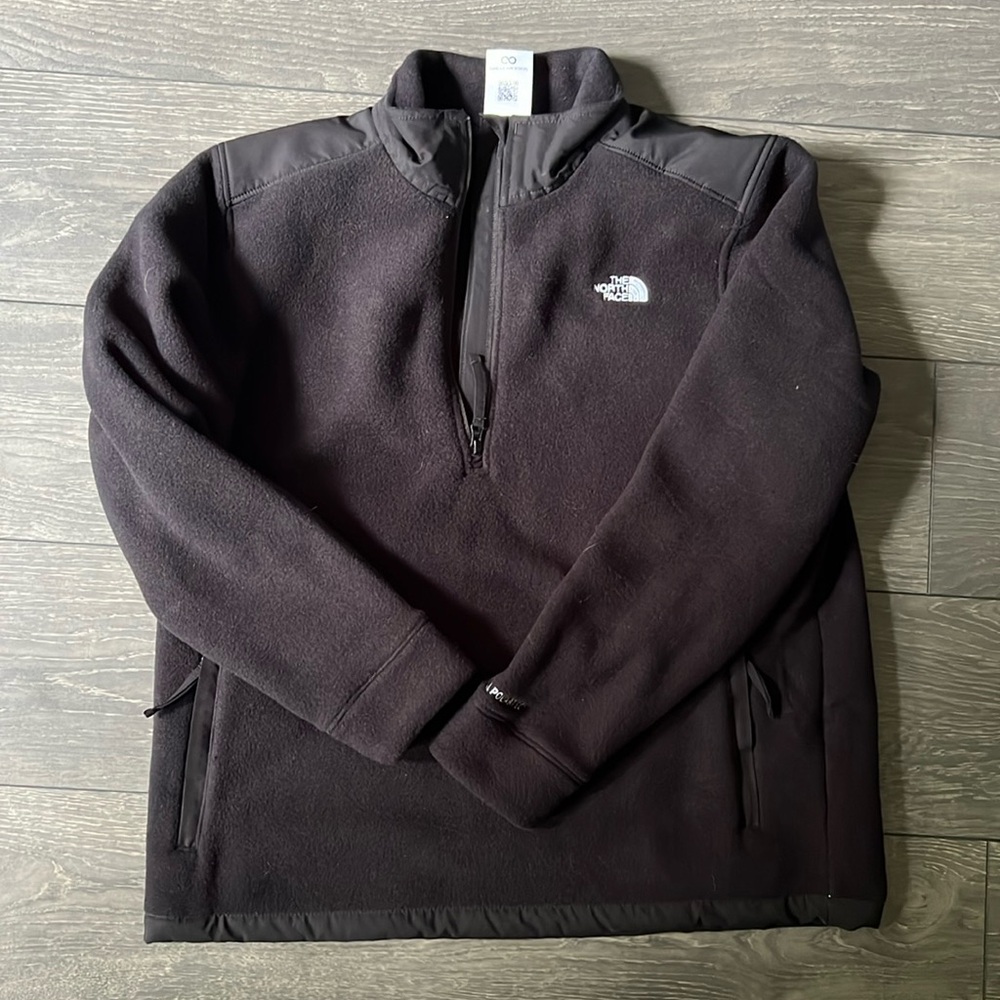 NWOT North Face 1/4 zip fleece men’s large
